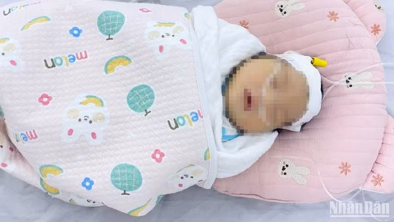 Cháu H. T. L sức khỏe tạm ổn