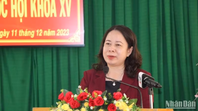 Phó Chủ tịch nước tiếp xúc cử tri An Giang.