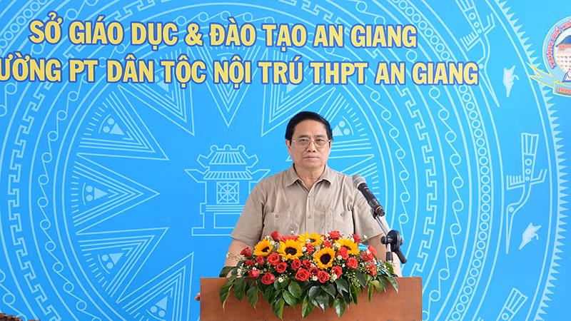 Thủ tướng Phạm Minh Chính phát biểu ý kiến tại buổi đến thăm.