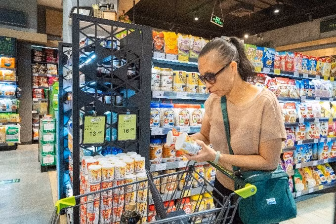 Các sản phẩm sữa đặc Ông Thọ xuất hiện tại nhiều cửa hàng, siêu thị Trung Quốc và dần trở nên quen thuộc hơn với người tiêu dùng Trung Quốc sau 2 năm hiện diện tại đây. Các sản phẩm sữa đặc Ông Thọ xuất hiện tại nhiều cửa hàng, siêu thị Trung Quốc và dần trở nên quen thuộc hơn với người tiêu dùng Trung Quốc sau 2 năm hiện diện tại đây.