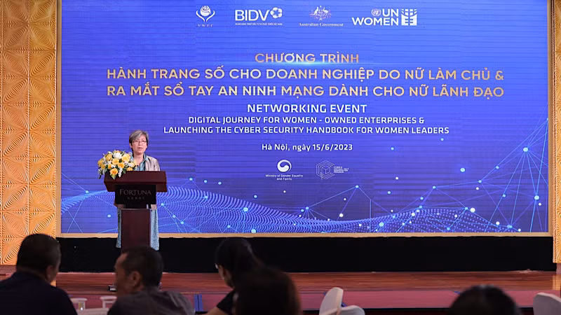 Ra mắt Sổ tay An ninh mạng dành cho nữ lãnh đạo.