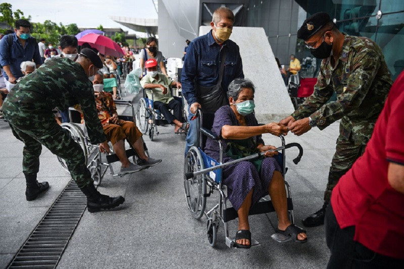 Một xã hội đang già hóa cũng góp phần làm gia tăng tình trạng bất bình đẳng. (Ảnh: Reuters) 