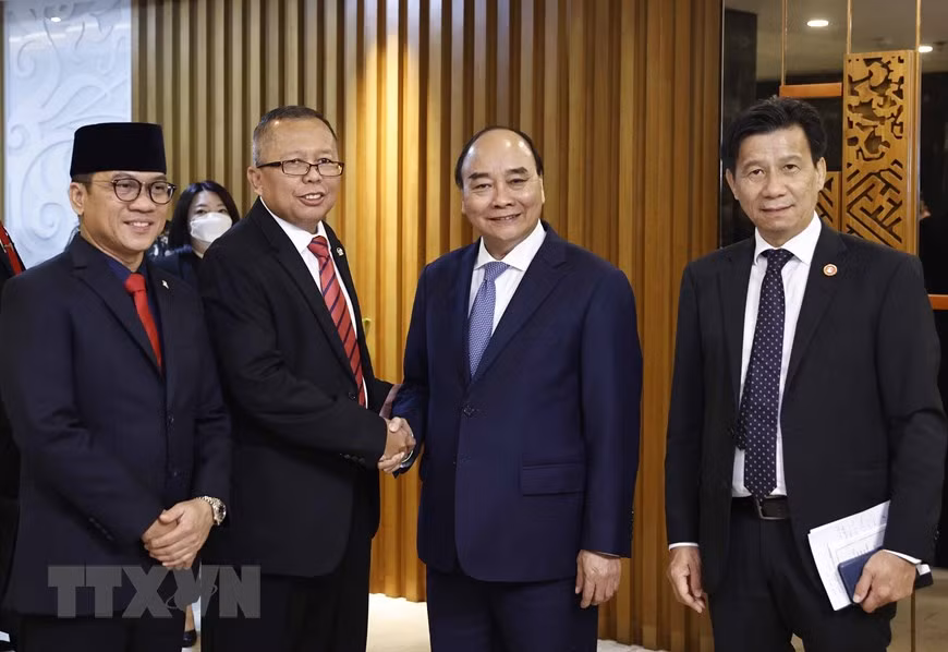 Chủ tịch nước Nguyễn Xuân Phúc hội kiến quyền Chủ tịch Lưỡng viện Indonesia Arsul Sani