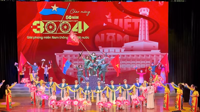 Tiết mục nghệ thuật đặc sắc tại chương trình.
