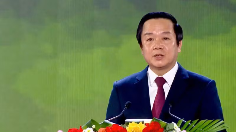 Đồng chí Phạm Quang Ngọc, Chủ tịch Ủy ban nhân dân tỉnh Ninh Bình phát biểu tại buổi lễ.