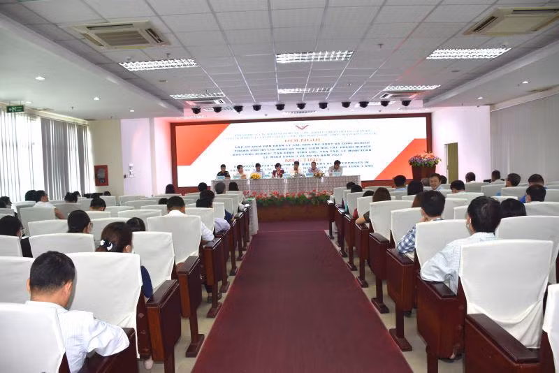 Quang cảnh hội nghị.