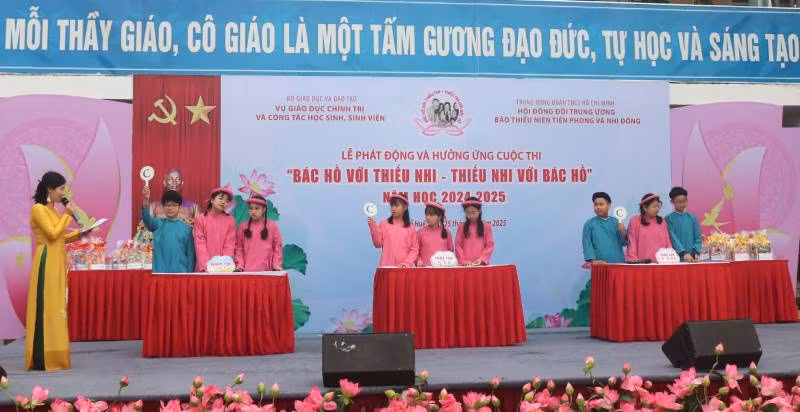 Ban tổ chức nhận bài dự thi đến hết ngày 5/4.