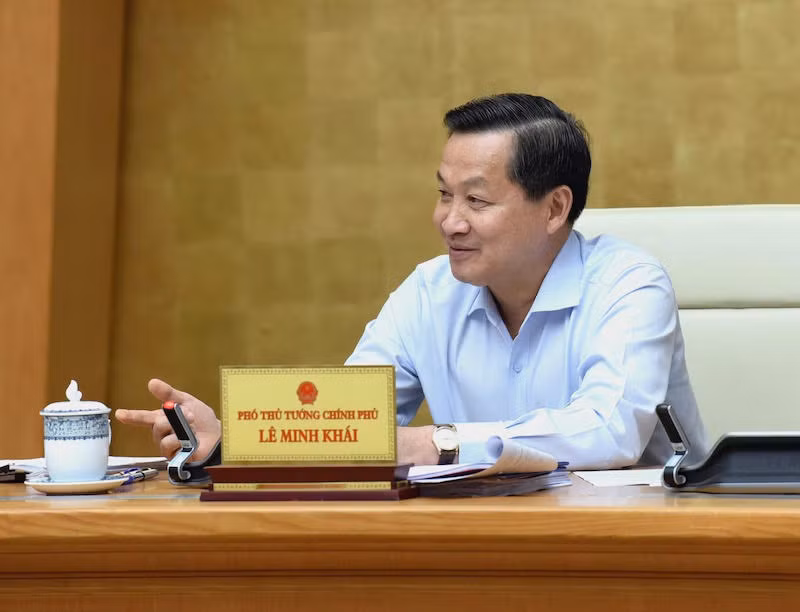 Phó Thủ tướng Lê Minh Khái phát biểu tại phiên họp.
