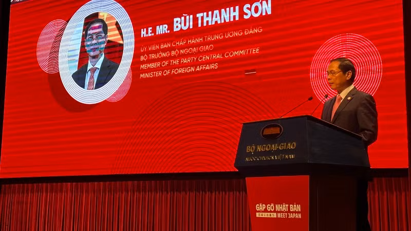 Bộ trưởng Ngoại giao Bùi Thanh Sơn phát biểu khai mạc Hội nghị.