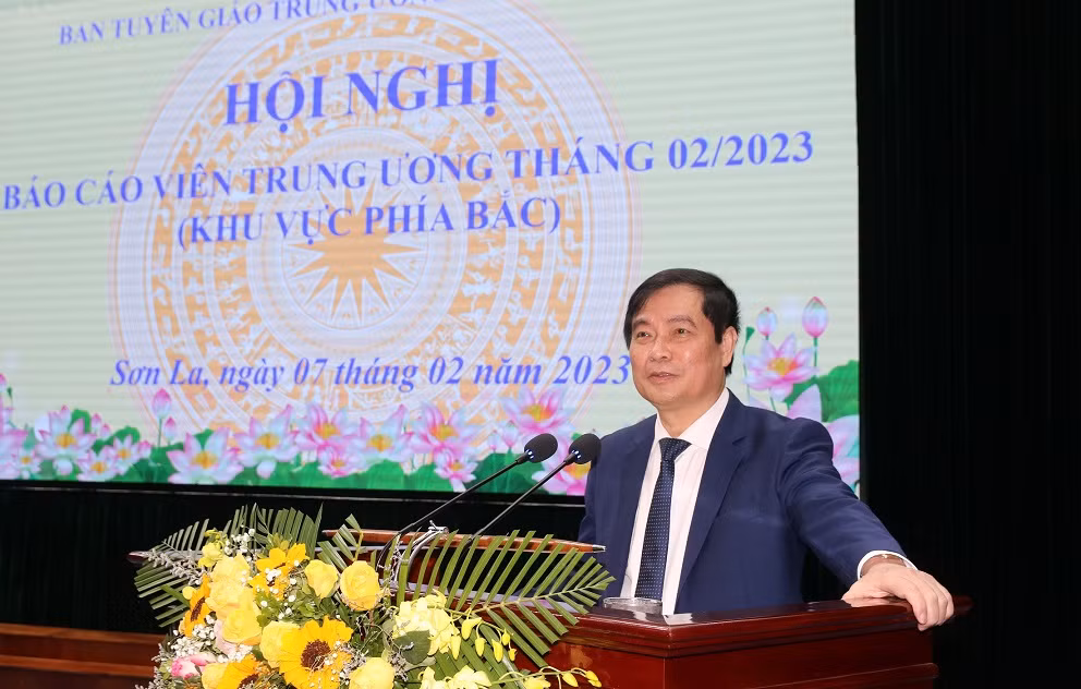 Phó trưởng ban Tuyên giáo Trung ương Phan Xuân Thủy phát biểu chỉ đạo, định hướng công tác tuyên truyền tại Hội nghị. Ảnh: tuyengiao.vn