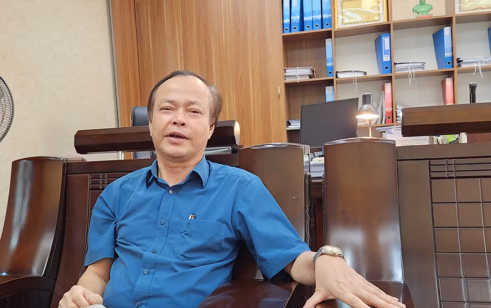 Phó Giám đốc Sở Nông nghiệp và Phát triển nông thôn tỉnh Phú Thọ Trần Tú Anh trao đổi về quá trình xây dựng sản phẩm OCOP của tỉnh.