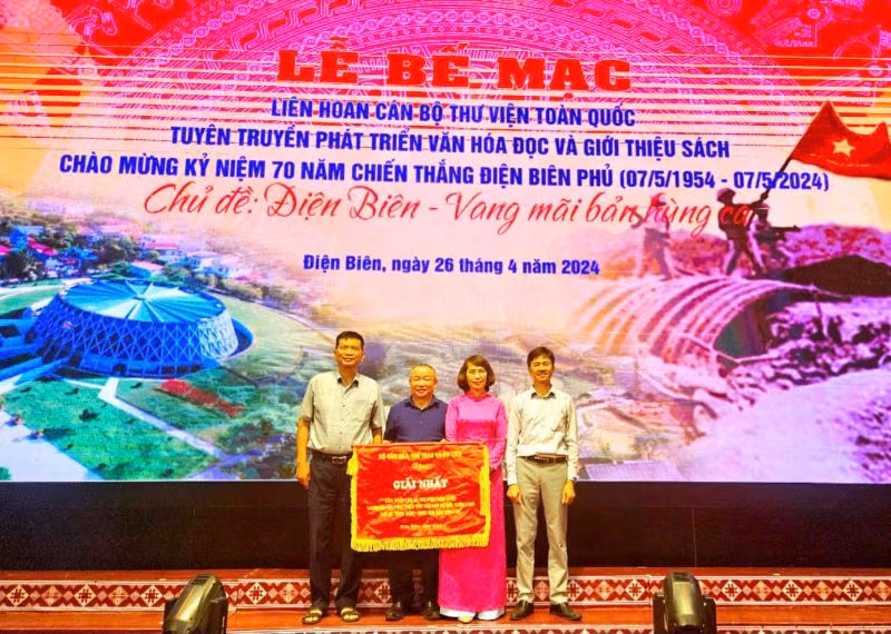 Thư viện Bắc Giang đoạt giải Nhất liên hoan cán bộ thư viện toàn quốc, tuyên truyền phát triển văn hóa đọc năm 2024.