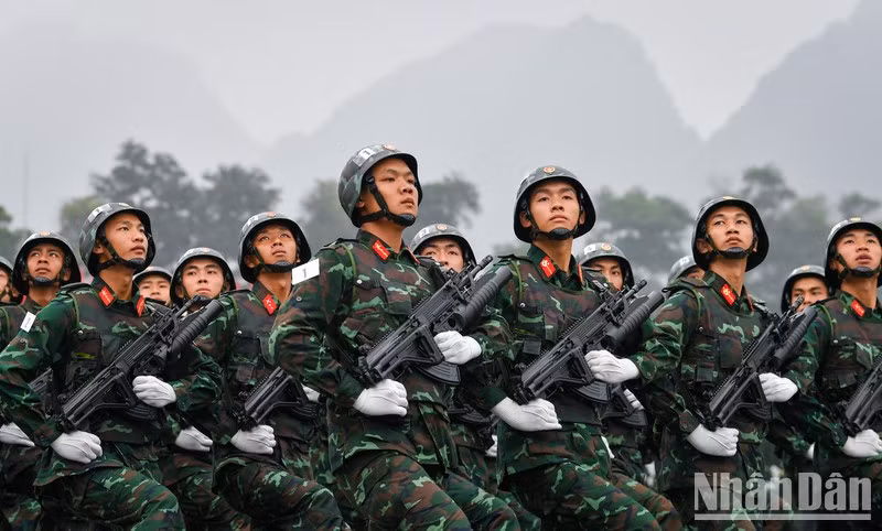 Lực lượng Quân đội tham gia hợp luyện diễu binh, diễu hành kỷ niệm 70 năm Chiến thắng Điện Biên Phủ (7/5/1954-7/5/2024).