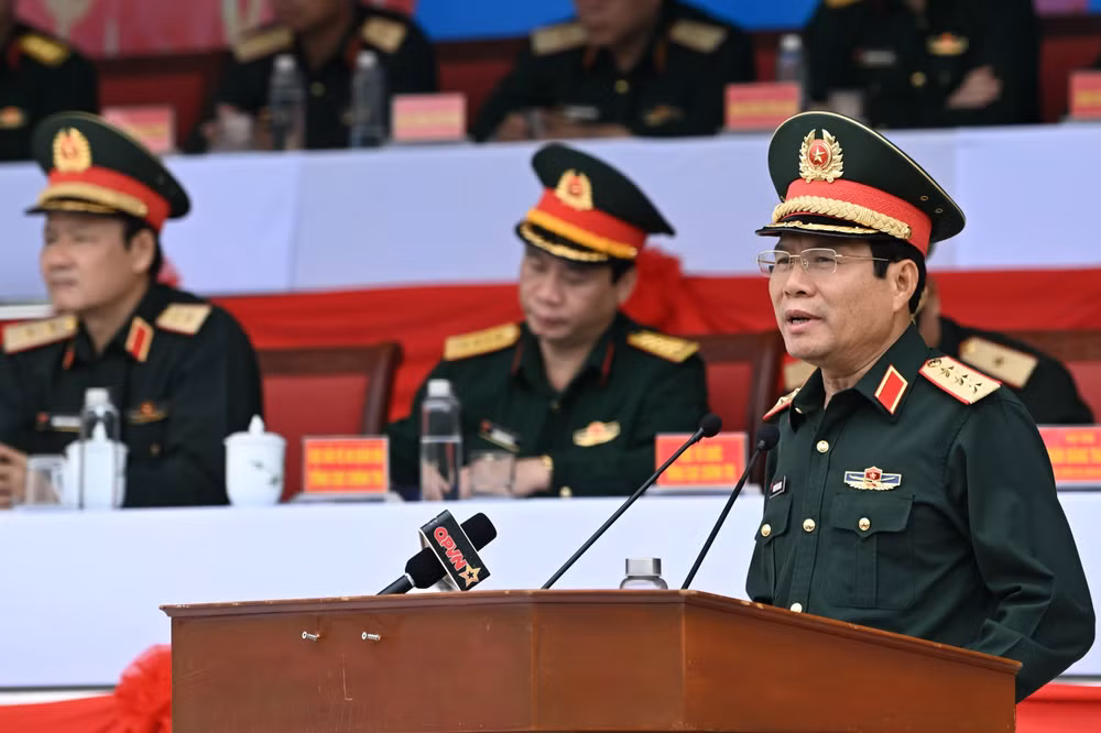  Kiểm tra huấn luyện diễu binh, diễu hành kỷ niệm 70 năm Chiến thắng Điện Biên Phủ ảnh 1