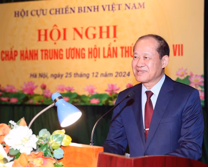 Thượng tướng Bế Xuân Trường, Chủ tịch Hội Cựu chiến binh Việt Nam phát biểu tại Hội nghị.