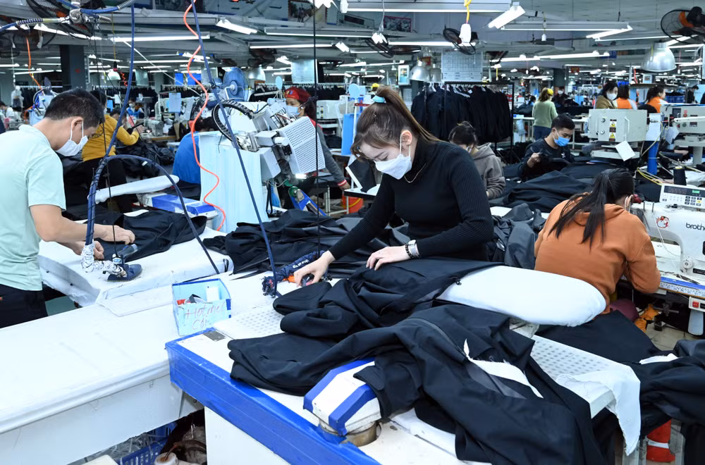 Sản xuất các mặt hàng xuất khẩu tại Công ty cổ phần may Bắc Giang