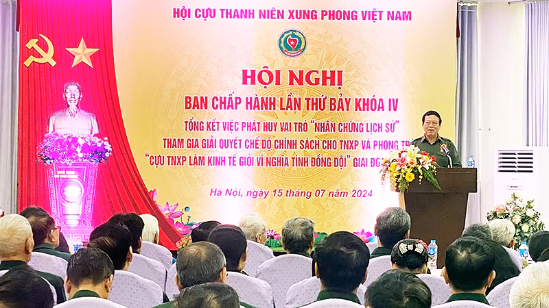 Đồng chí Vũ Trọng Kim phát biểu ý kiến tại hội nghị.