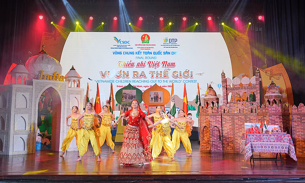 Màn tranh tài ấn tượng về đất nước Ấn Độ của các thí sinh.