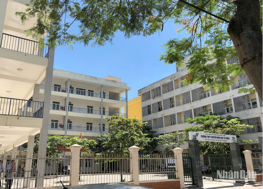 Trường THPT chuyên Khoa học tự nhiên. (Ảnh: THANH XUÂN)