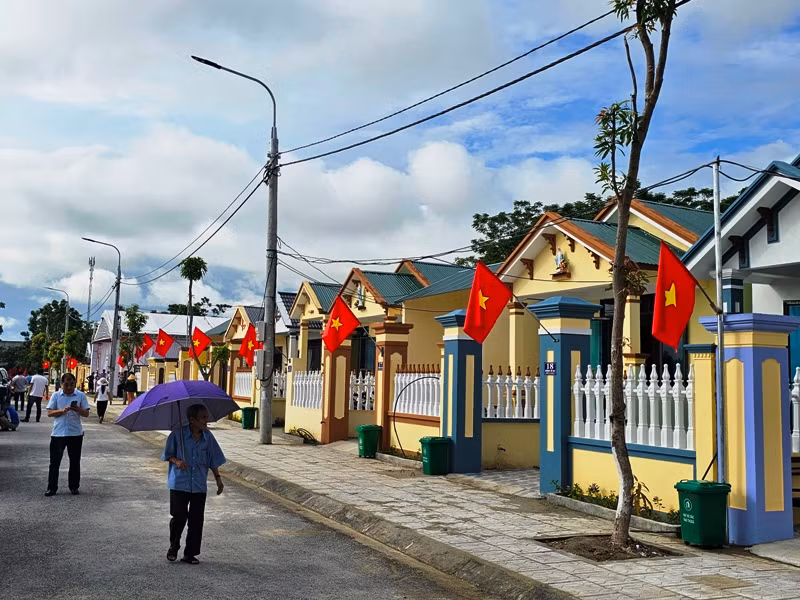 Một góc Khu tái định cư cho đồng bào sinh sống trên sông ở xã Thiệu Vũ, huyện Thiệu Hóa.