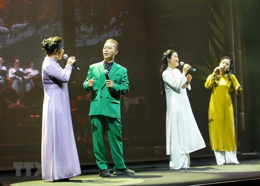 [Ảnh] Chương trình nghệ thuật kỷ niệm 100 năm ngày sinh Nhạc sĩ Văn Cao ảnh 8