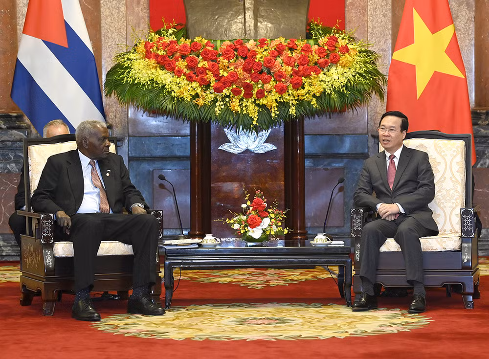 Chủ tịch nước Võ Văn Thưởng và Chủ tịch Quốc hội Cuba Esteban Lazo Hernandez tại buổi tiếp. (Ảnh: DUY LINH)
