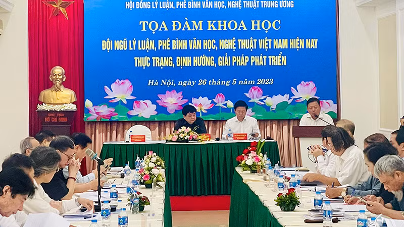 Toàn cảnh cuộc tọa đàm khoa học.