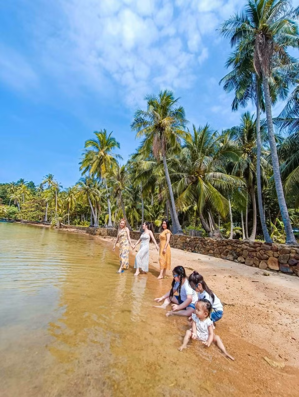 Một điểm du lịch ở Kiên Hải.