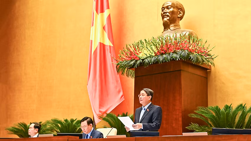 Phó Chủ tịch Quốc hội Nguyễn Đức Hải điều hành nội dung phiên họp.