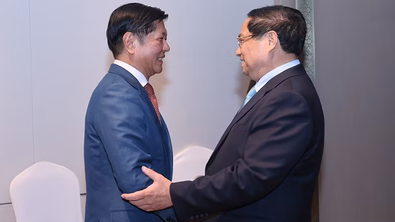 Thủ tướng Phạm Minh Chính và Tổng thống Philippines Ferdinand Romualdez Marcos. (Ảnh: NHẬT BẮC - VGP) 