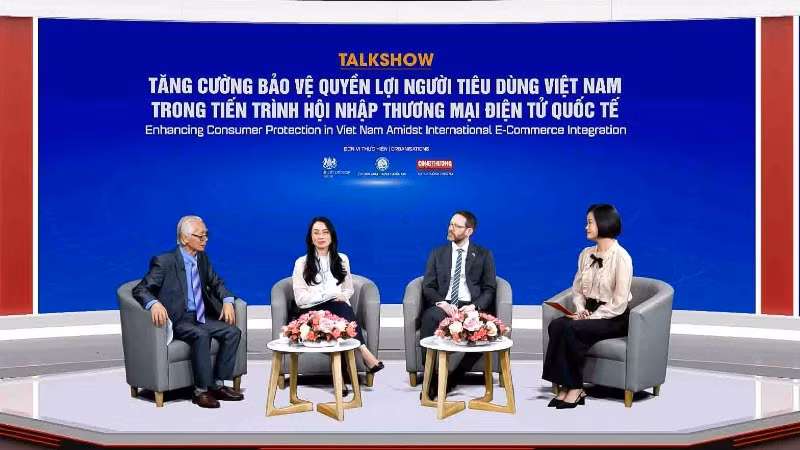 Toạ đàm trực tuyến “Tăng cường bảo vệ quyền lợi người tiêu dùng Việt Nam trong tiến trình hội nhập thương mại điện tử quốc tế”. (Ảnh: KIM DUNG) 