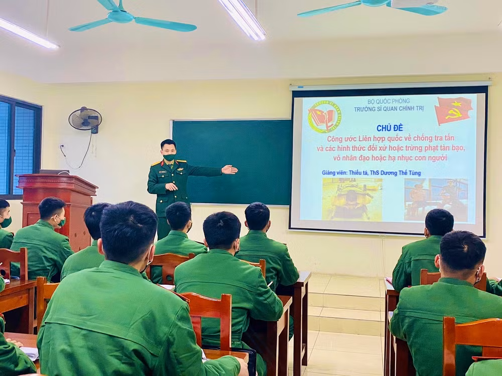 Trường Sĩ quan Chính trị đã vận dụng linh hoạt nhiều hình thức trong tuyên truyền Công ước CAT.