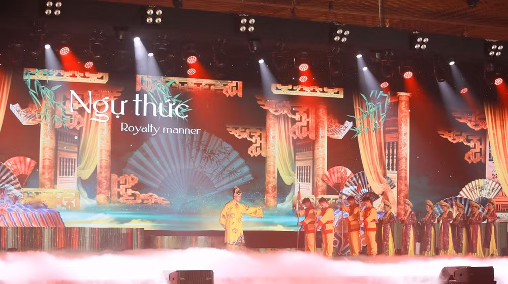 “Ngự Thức, một trong năm thức thưởng trà”.