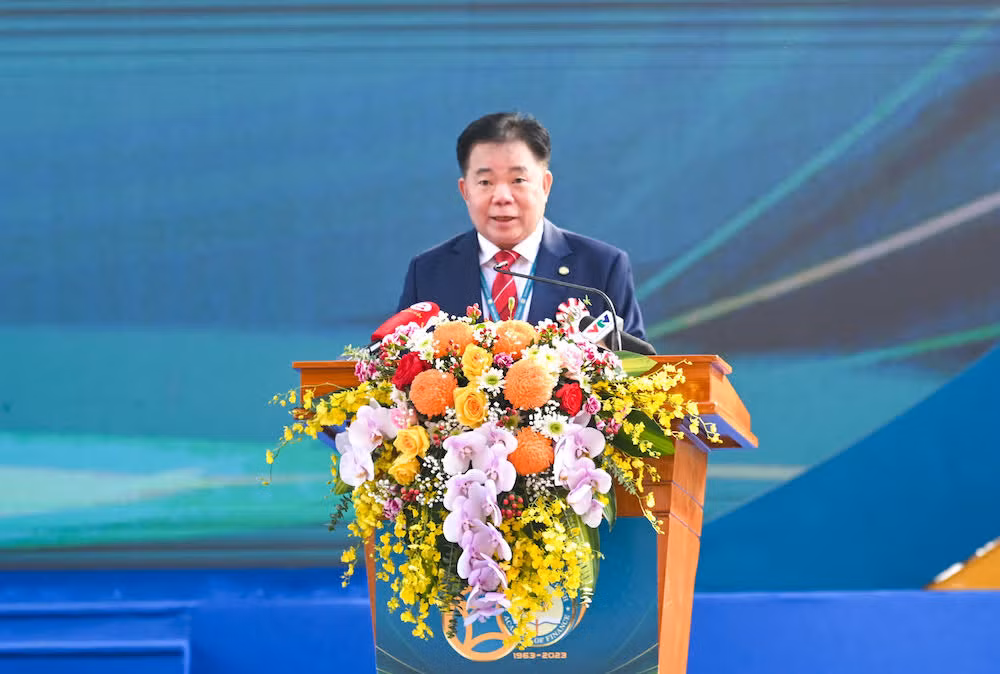 PGS, NGND Nguyễn Trọng Cơ, Giám đốc Học viện Tài chính đọc diễn văn tại lễ kỷ niệm. (Ảnh: DUY LINH)