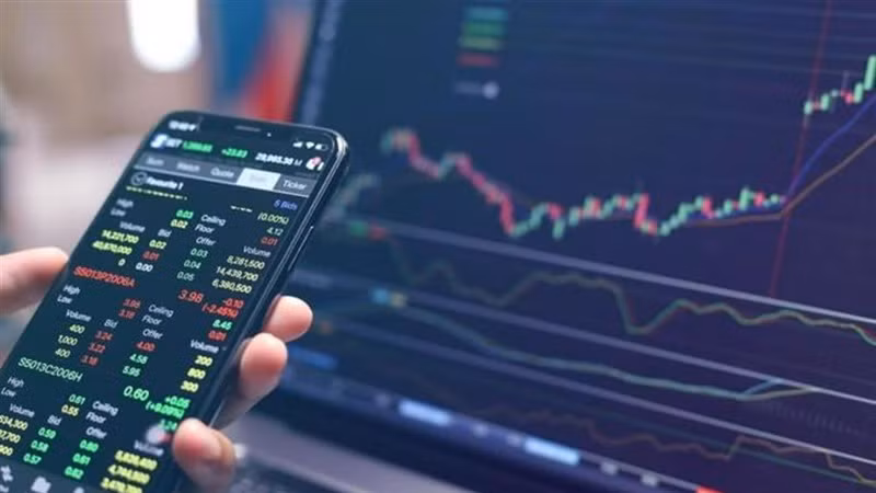 Người dân cần thận trọng khi tham gia tham gia đầu tư tài chính, sàn chứng khoán, tiền ảo trên không gian mạng (Ảnh: Bộ Công an) 