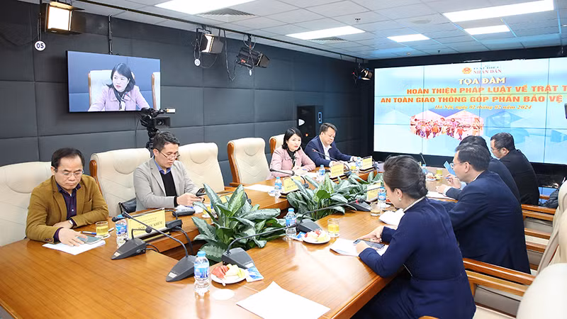 Các đại biểu tham dự tọa đàm. Ảnh: Ban tổ chức