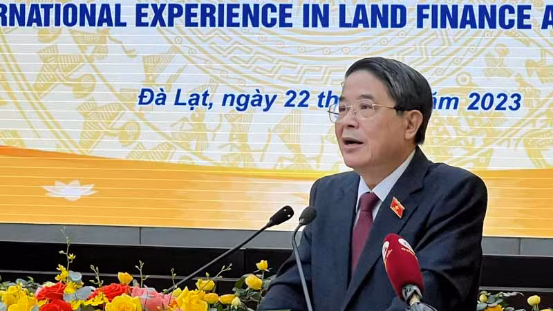 Phó Chủ tịch Quốc Hội Nguyễn Đức Hải phát biểu khai mạc hội thảo.