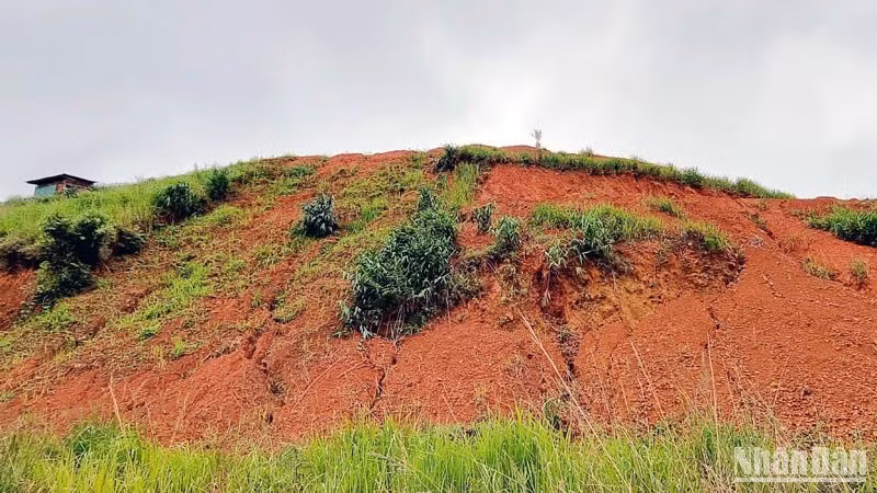 Nhiều vị trí sạt lở trên quốc lộ 27C nối thành phố Đà Lạt và Nha Trang ảnh 5