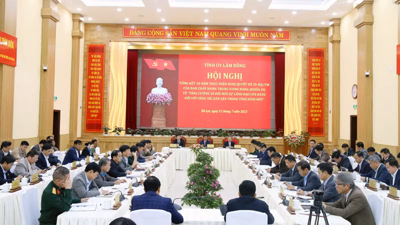 Quang cảnh hội nghị.