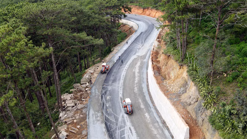 Dự án nâng cấp, mở rộng đèo Prenn, thành phố Đà Lạt dự kiến hoàn thành và thông tuyến trở lại vào cuối năm 2023.