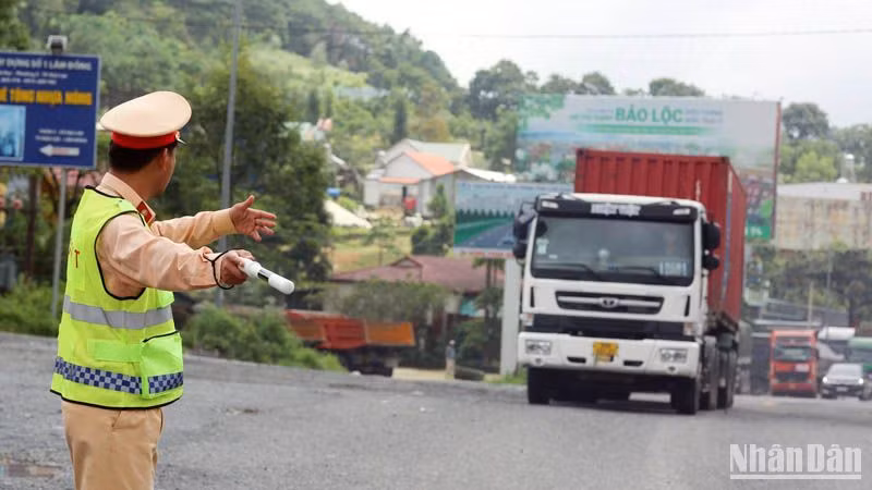 Đèo Bảo Lộc chính thức thông xe trở lại.