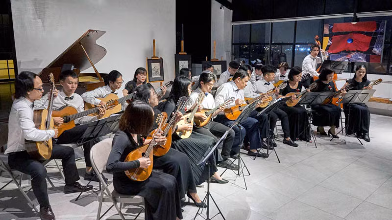 Buổi hòa nhạc tại Không gian sáng tạo Phố Bên Đồi-Đà Lạt. (Ảnh: Phố Bên Đồi)