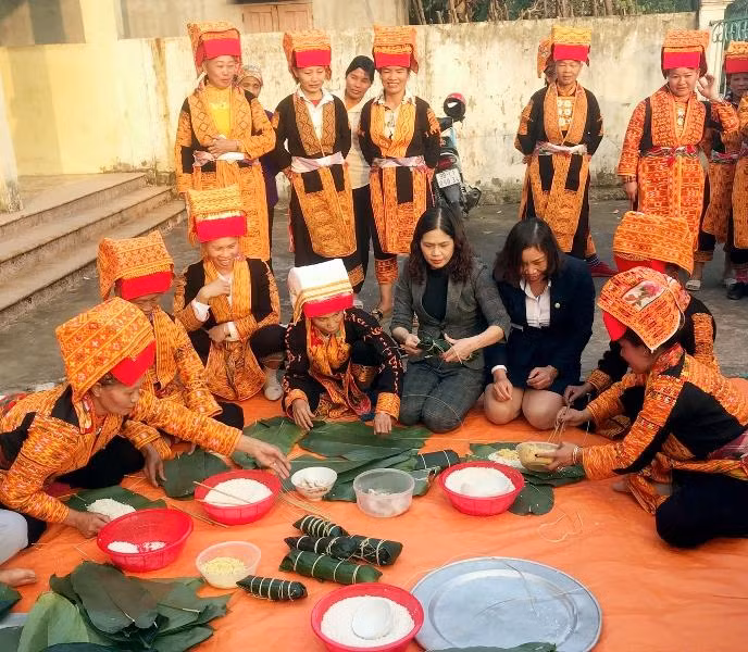 Hội LHPN huyện Sơn Động (tỉnh Bắc Giang) tổ chức Tết sum vầy cho phụ nữ đồng bào dân tộc thiểu số.