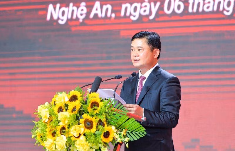 Bí thư Tỉnh ủy Nghệ An Thái Thanh Quý đọc diễn văn tại Lễ kỷ niệm.