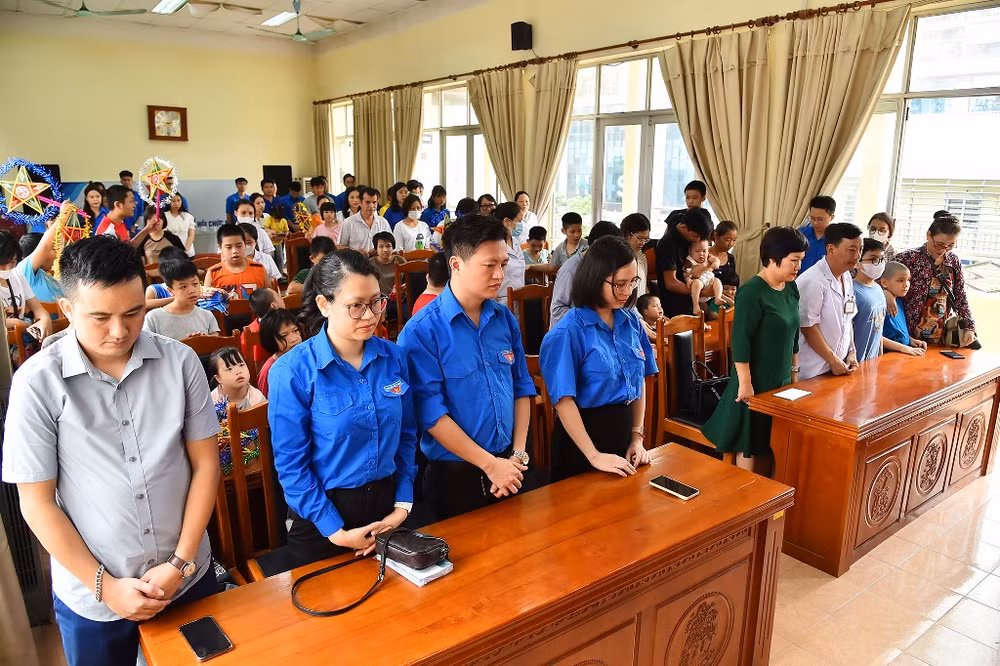 [Ảnh] Trung thu yêu thương cùng các em thiếu nhi tại Bệnh viện Phục hồi chức năng Hà Nội ảnh 4