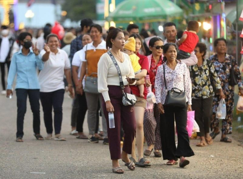 Khách nội địa tăng mạnh trong tuần đầu tiên của tháng 10. (Ảnh: Fresh News) 