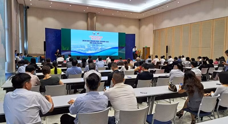 Toàn cảnh lễ công bố Sách Xanh tỉnh Bình Dương năm 2022.