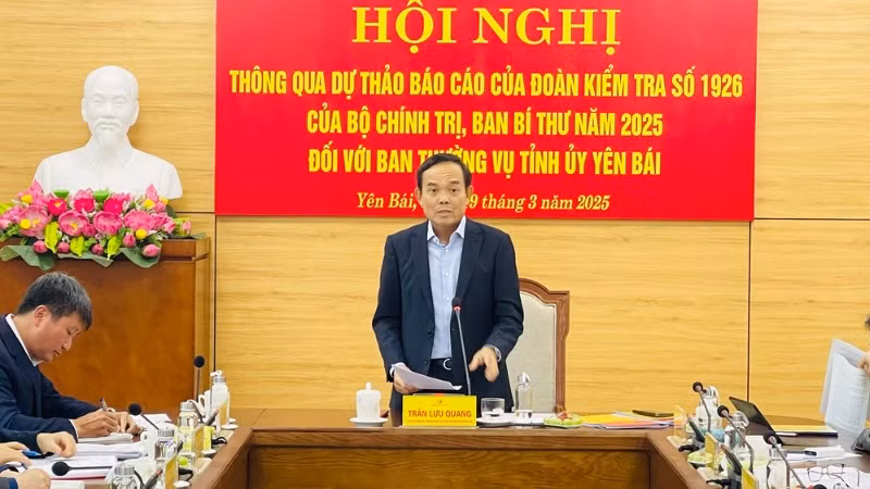 Đồng chí Trần Lưu Quang phát biểu tại hội nghị. (Ảnh: THANH SƠN}