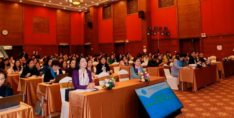 Toàn cảnh hội nghị.