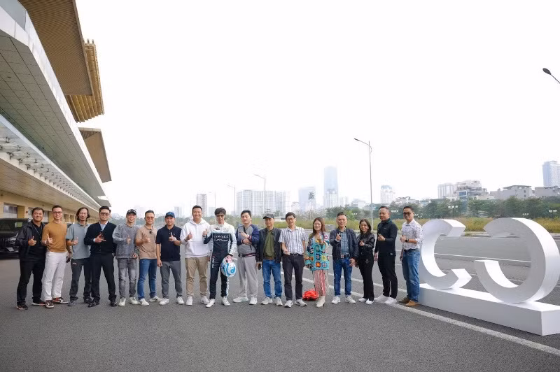 Drive Your Style đã để lại những ấn tượng với Ma Qinghua và các khách hàng tới trải nghiệm xe Lynk & Co bởi sự chu đáo và chuyên nghiệp. Điều này cũng cho thấy chiến lược đầu tư bài bản của thương hiệu trên hành trình kiến tạo niềm tin khách hàng và khẳng định vị thế của người tiêu dùng Việt hiện đại cũng như thể hiện rõ mục tiêu nâng cao thị hiếu, yêu cầu đối với các sản phẩm ô tô chất lượng cao, đẳng cấp và khác biệt của thương hiệu toàn cầu Lynk & Co.